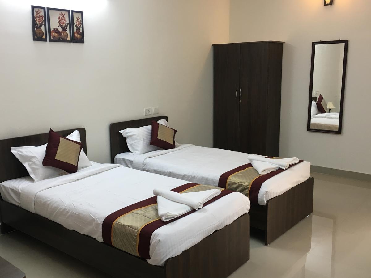 Sun Shine Hotel Chennai Exterior foto