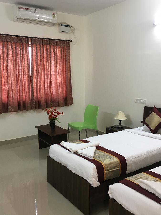 Sun Shine Hotel Chennai Exterior foto